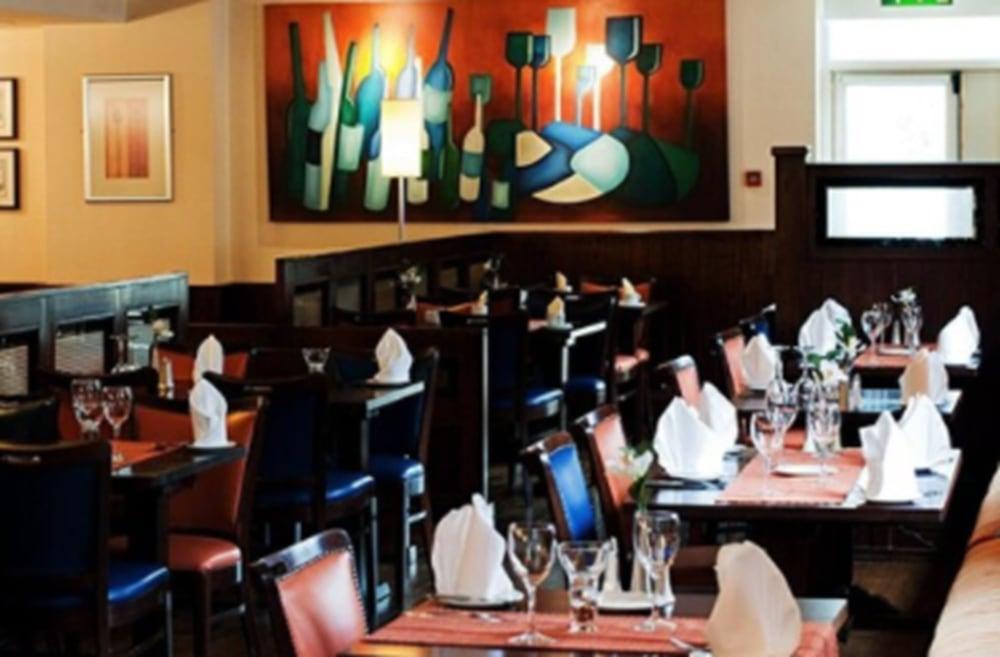 Killarney Riverside Hotel Экстерьер фото