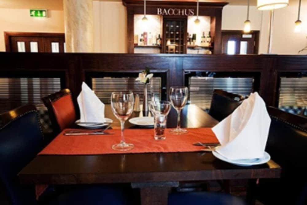 Killarney Riverside Hotel Экстерьер фото