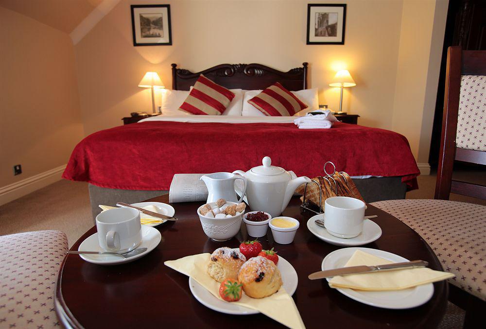 Killarney Riverside Hotel Экстерьер фото